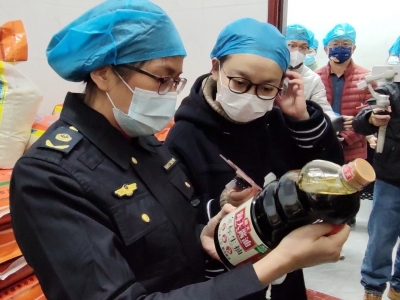 守护师生“舌尖上的安全”！“十点查餐厅”带你突击检查丰顺这间学校