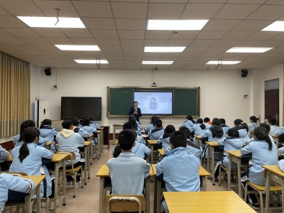 为少年们撑起“法治晴空”！蕉岭法院到蕉岭中学开展预防和抵制校园欺凌专题宣讲活动