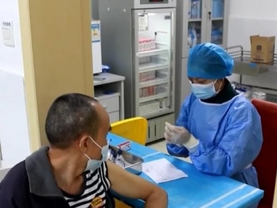 接种疫苗会减少病毒对老人产生的额外影响