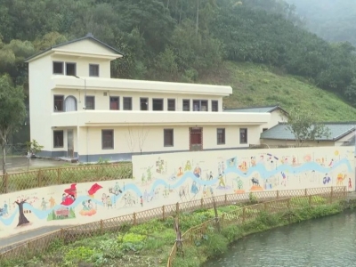 梅县雁洋镇：党员带头改造，村容村貌大变样！