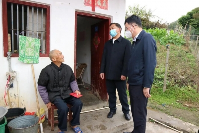 刘辉堂到大埔桃源镇开展乡村振兴驻镇帮镇扶村春节走访慰问活动