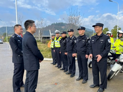 大年初一，王锋走访慰问值守值班人员！