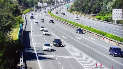 春节临近，梅州高速公路迎来节前返乡车流高峰