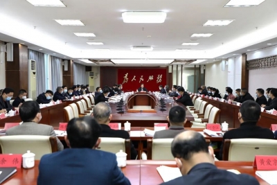 黄增国主持召开县委常委会会议：认真学习贯彻习近平总书记重要讲话精神