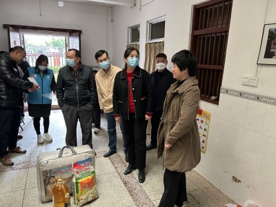 梅县区领导到南口镇走访慰问困难残疾群众