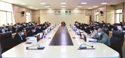 梅县区委常委会召开会议：锚准目标聚焦关键 奋发有为抓好落实​
