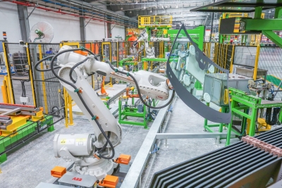 岁末年初，梅州各工业园区和制造企业生产热火朝天！