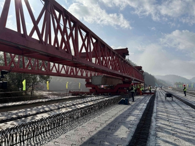 梅县区东部快线雁洋至松口段桥梁主体工程提前完工