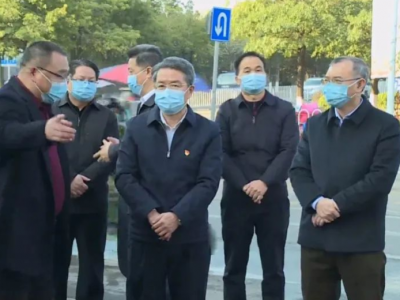 朱少辉、丘炀看望春节坚守岗位一线工作人员和医务工作者