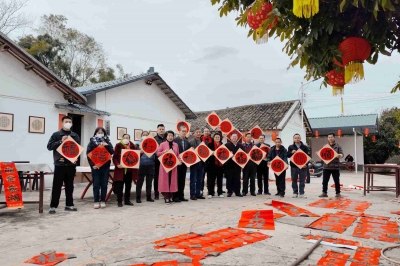 书墨飘香送祝福！梅江区城北镇黄留村文化惠民年味浓