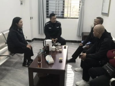 41年后再重逢，他们的情谊暖了这个寒冬…