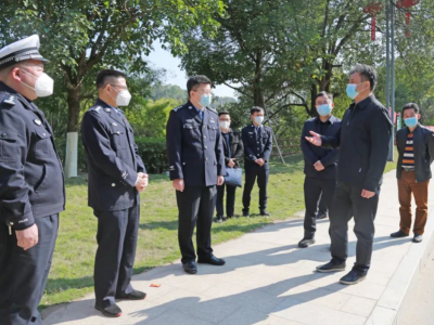 黄增国、凌晓文带队看望慰问一线执勤的公安民辅警