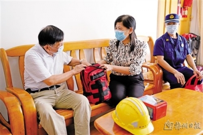 安全使者敲开门 平安送入百姓家！梅州市开展安全宣传进家庭活动纪实