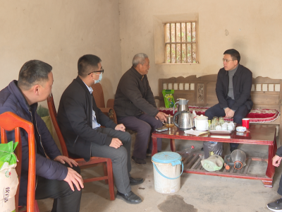 走村入户送关怀，贴心慰问暖人心！刘裕君到挂点村开展“送温暖”慰问活动