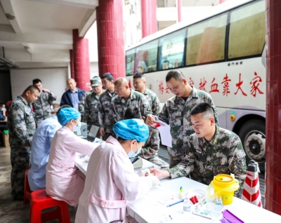 热血情浓！梅县区干部职工踊跃参与无偿献血活动