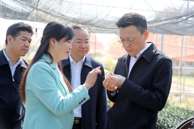 马正勇到市农林科学院调研：坚持技术服务市场做科研 以现代经济思维发展农业