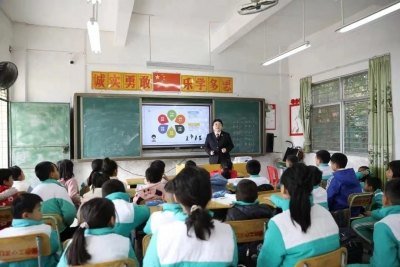 法治进校园 呵护少年的你！兴宁检察院开展法治巡讲活动 