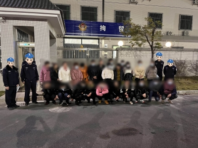 ​抓获43人！市区联动捣毁一聚众赌博窝点