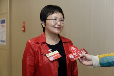 两会履职记丨市政协委员余清华建议：完善技能人才培养体系 支撑高质量发展
