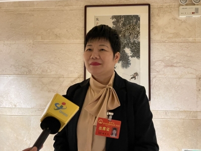 两会履职记丨市人大代表、广东桂岭蜂业科技股份公司总经理赖秋萍：立足资源优势 推动打造特色林业产业园