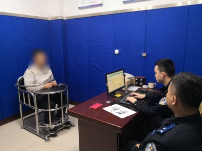 梅江区一男子自诩“有门路”介绍工作，实则骗钱财偿还债务