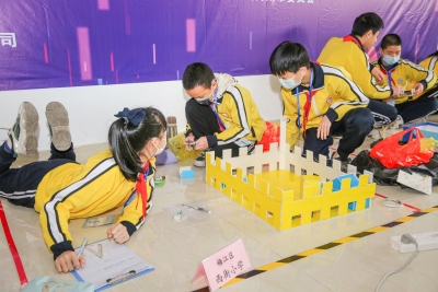 放飞奇思妙想 遨游科技海洋！第38届梅州市青少年科技创新大赛侧记