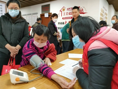 文明城市创建｜健康义诊、知识讲座、爱心早餐...梅江区今日这场活动很暖心！