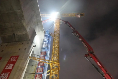 最新进展！梅龙铁路东江特大桥主桥顺利合龙