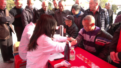 关爱常在！平远县开展“关爱功臣”送医送药活动