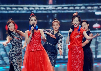 客家妹客家形象大使钟雯亮相粤港澳台青年元宵晚会