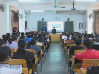 平远县税务局联合平远供电局“送”知识进校园