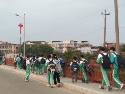 照片墙丨爱心步道