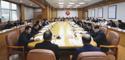 温助民主持召开区委常委会会议：认真学习贯彻党的二十届二中全会精神