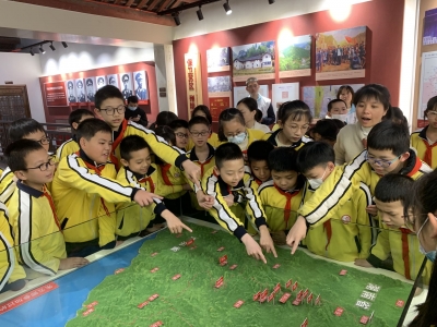 梅江区西郊街道这堂思政课生动又有趣，快来围观...