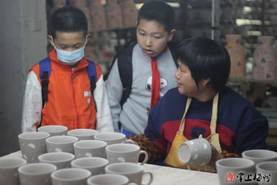 探秘陶瓷 传递书香！梅州日报小记者走进大埔县桃源镇采风活动侧记