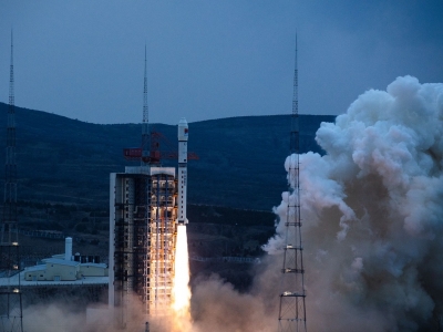 我国成功发射宏图一号01组卫星