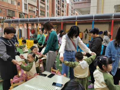 照片墙丨亲子温馨庆节日