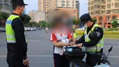 大埔公安开展涉校园周边摩托车、电动车违法行为专项整治