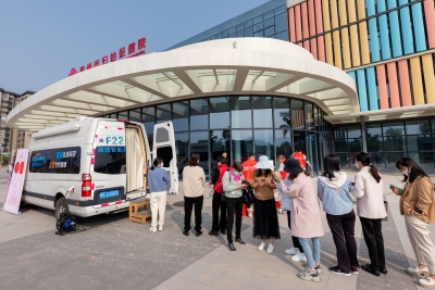 守护“她”健康！梅州举办关爱女性健康义诊活动