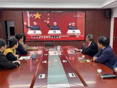 兴宁市党员干部收听收看《榜样7》，掀起学习热潮