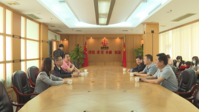 蕉岭县领导走访慰问劳模代表