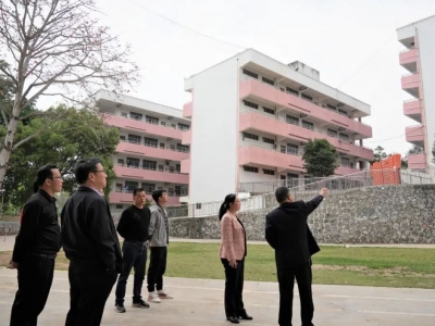 李杏玲率队到丰顺县东留中学调研