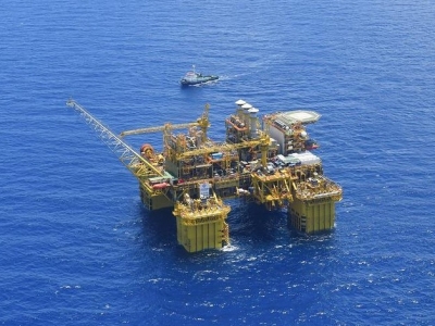 牢牢把握高质量发展这个首要任务——以习近平同志为核心的党中央引领中国经济稳中求进开新局