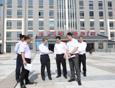 朱少辉率队调研创文巩卫工作