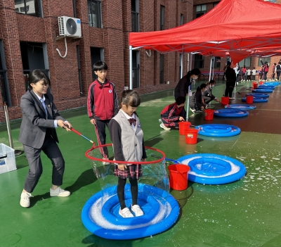 科技点亮世界 梦想引领未来！梅州市外语实验学校举办第二届科技文化节 