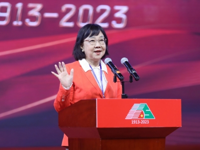 献礼110周年校庆！东山中学校董会副董事长罗活活现场捐赠110万元