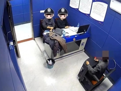 戴手套 “蒙面大盗”入室盗窃12起！如今，现形了！