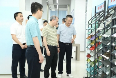 丘炀率队到企业调研实体经济工作