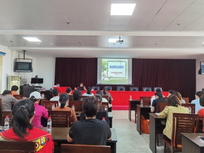 防控地贫，重在筛查！梅县区开展“世界地贫日”宣传义诊活动