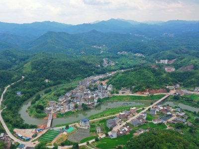 平远县热柘镇驻镇帮镇扶村工作队：抓实产业发展 增进民生福祉